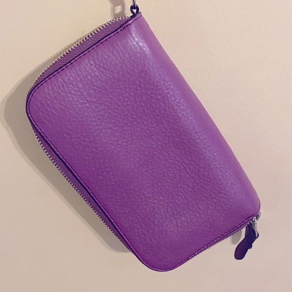 Coach wristlet - Picture 2 of 7